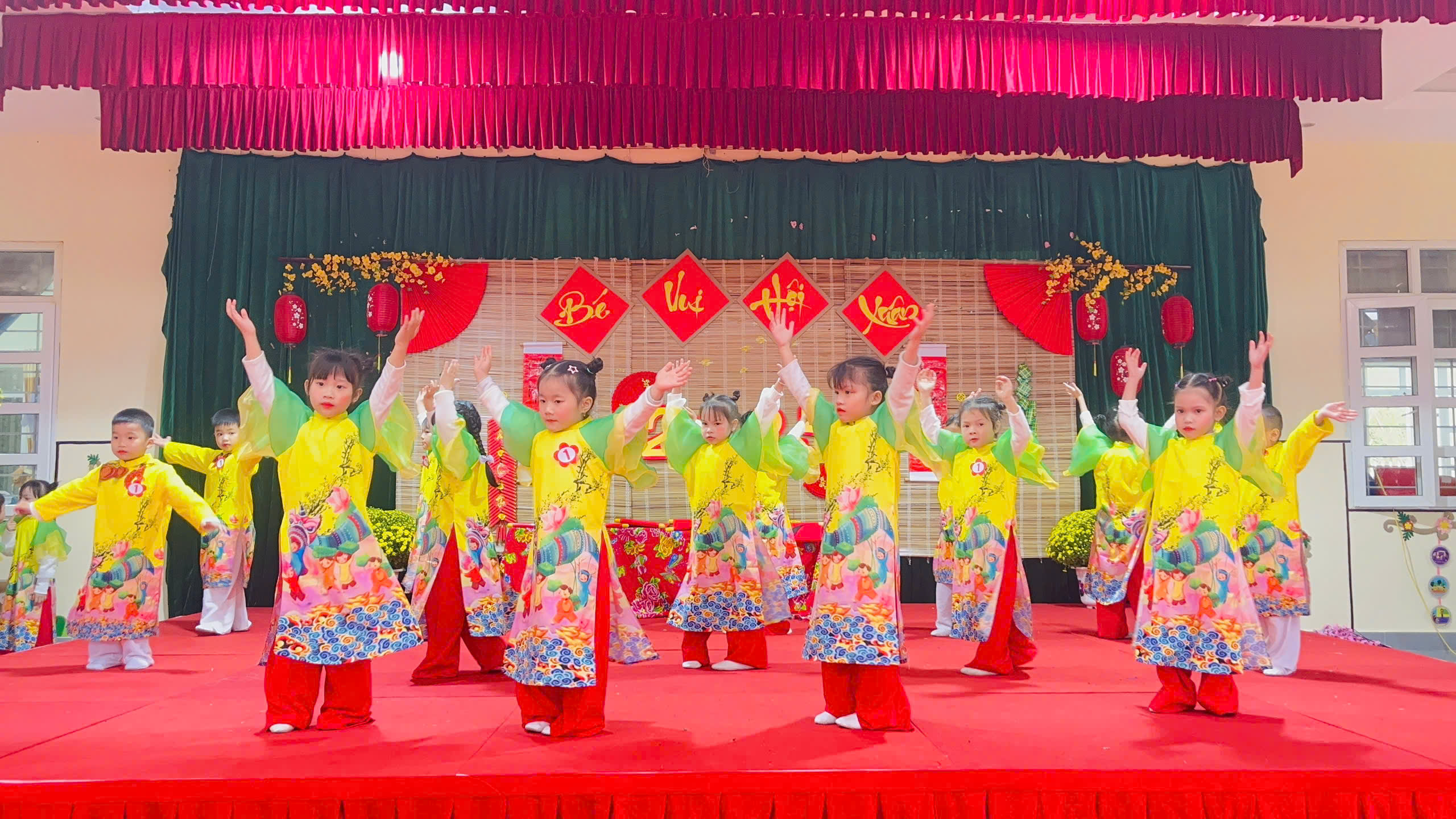 Ảnh văn nghệ